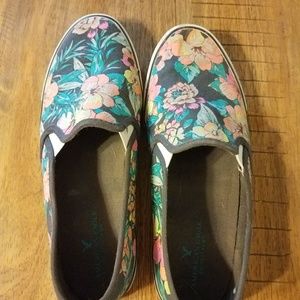 American Eagle Slip On Loafers